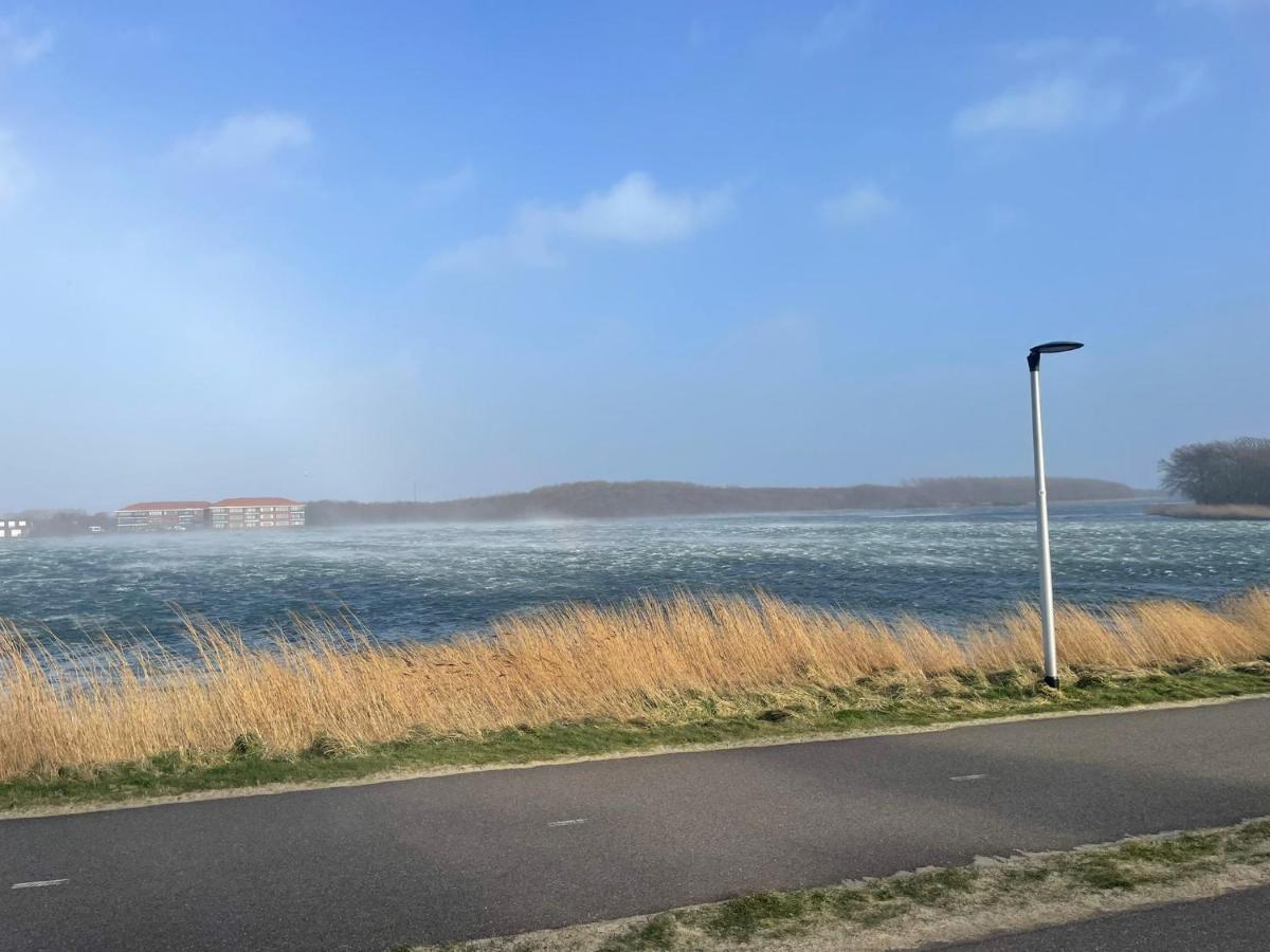 Vakantiewoning 100M Van Het Strand Met 1 Slaapkamer Westkapelle Esterno foto